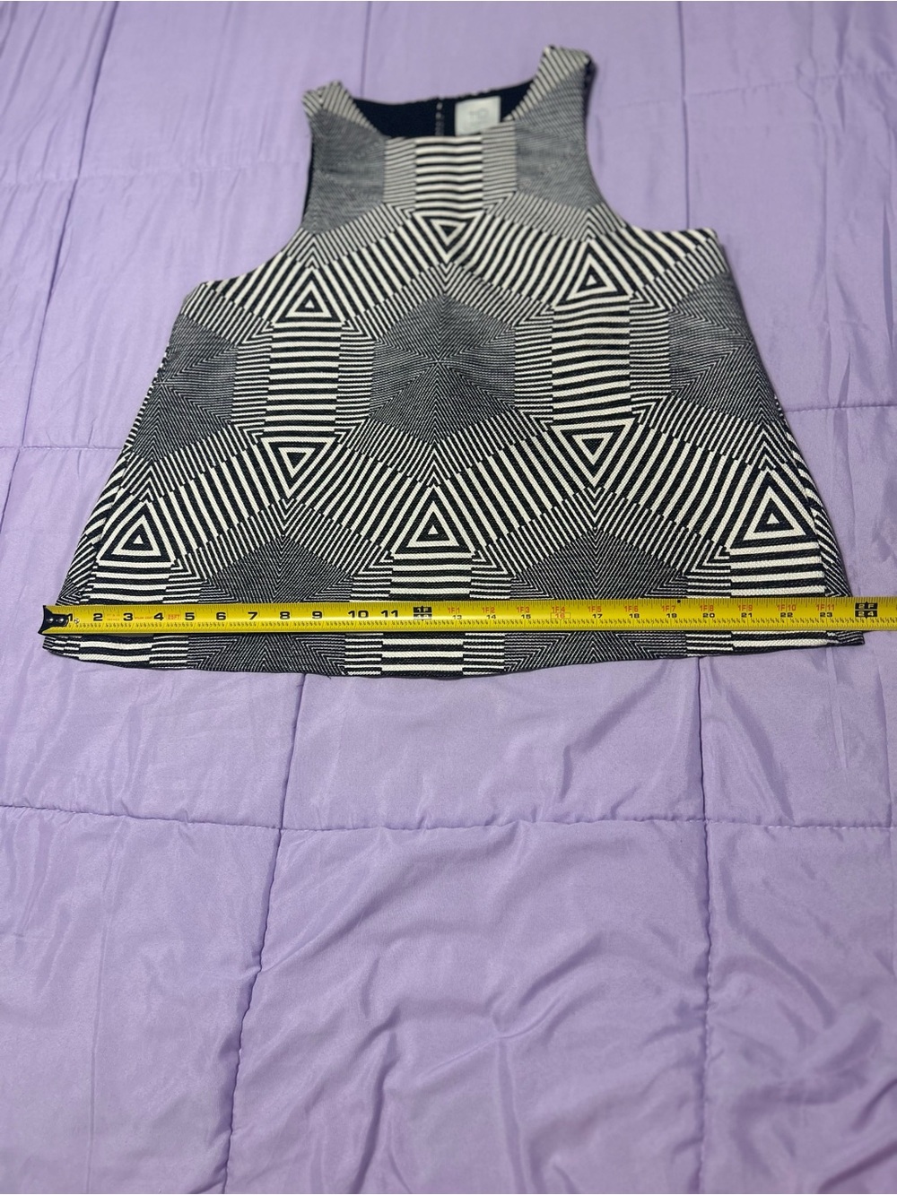 HD in Paris Black and White Geometric Short Sleeve Top - Picture 2 of 6
